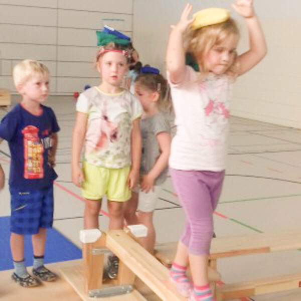 20250806-kinder4-6-300x300